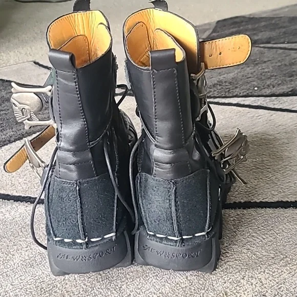 Gothic boots - Picture 3 of 5